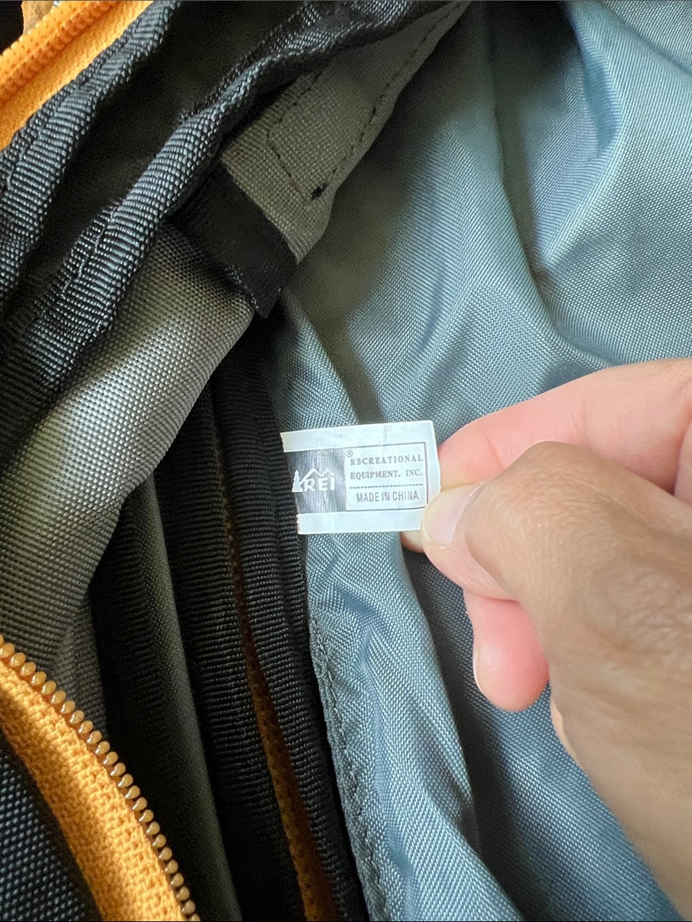 REI Lookout technical hiking backpack. - Picture 5 of 7